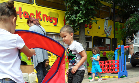 hackney playbus